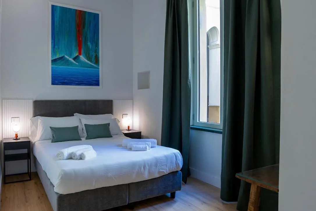 Rolando Domus Bed and Breakfast Napels Bed & Breakfast
